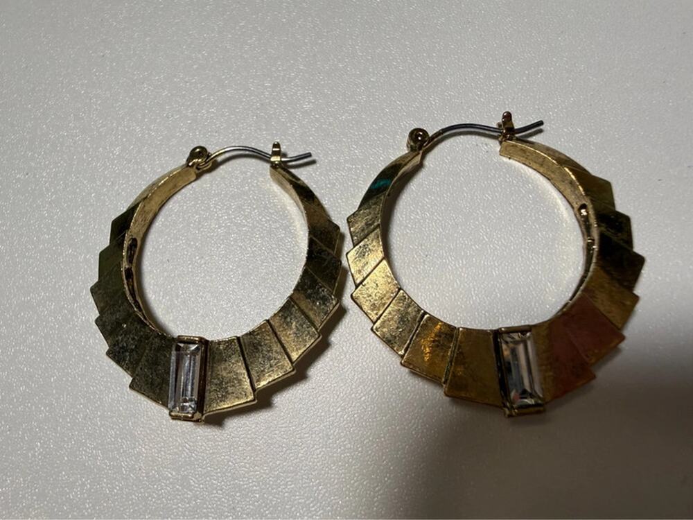 Vintage gold tone art deco earrings hoops with emerald cut rhinestones 1”